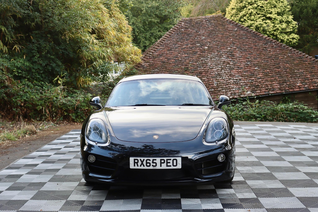Porsche Cayman Coupe White #16