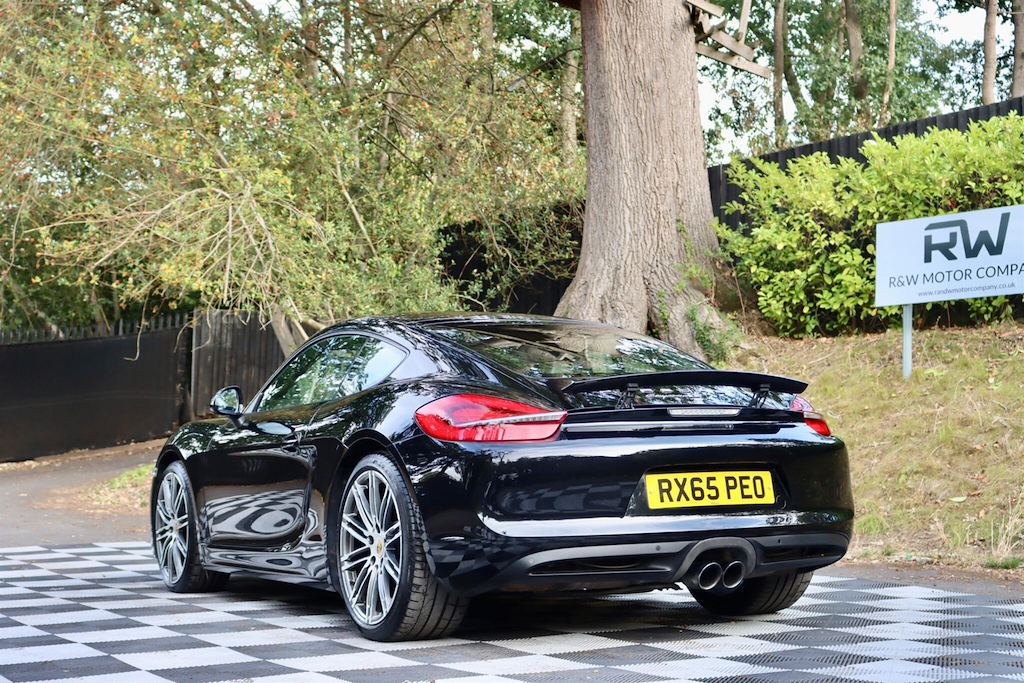 Porsche Cayman Coupe White #18