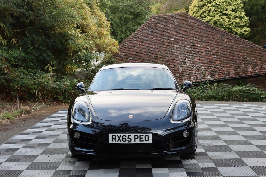 Porsche Cayman Coupe White #15