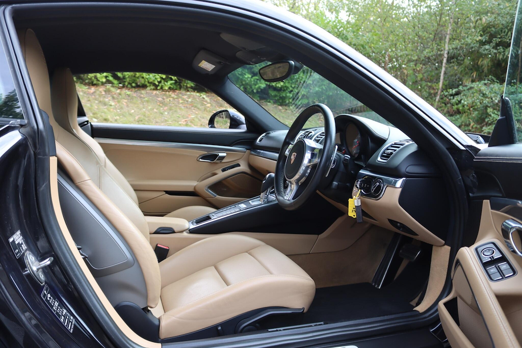 Porsche Cayman Coupe White #48