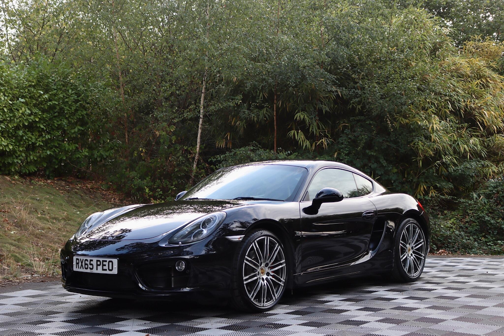 Porsche Cayman Coupe White #25