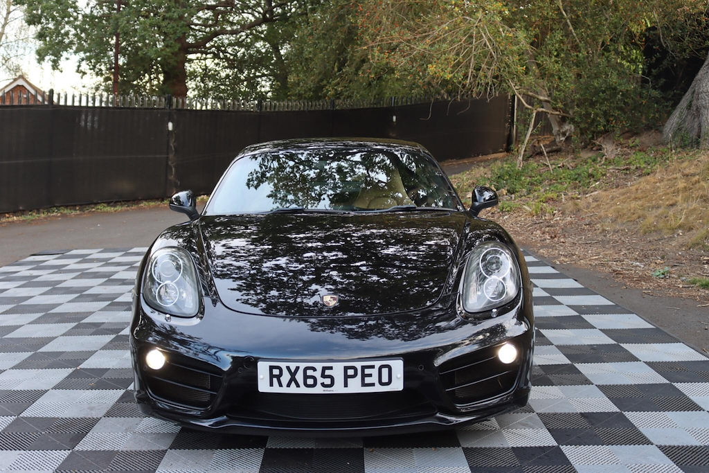 Porsche Cayman Coupe White #91