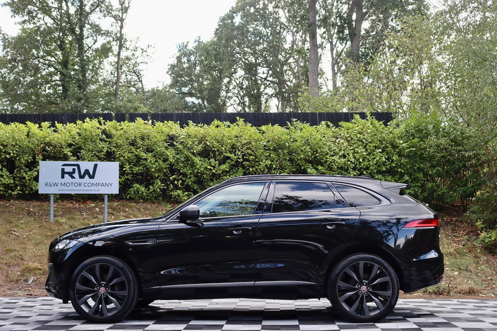 Jaguar F-Pace Prestige Silver #30