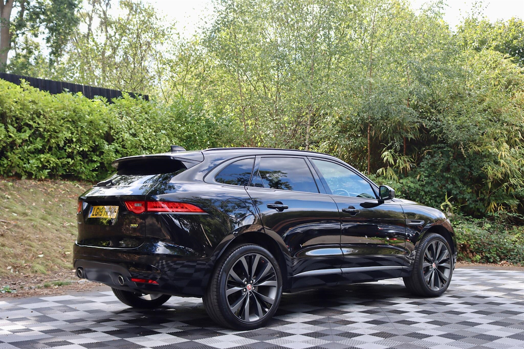 Jaguar F-Pace Prestige Silver #25