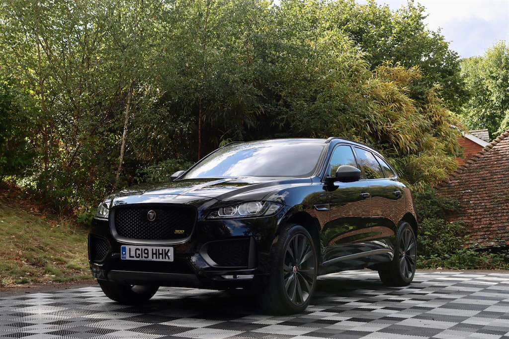 Jaguar F-Pace Prestige Silver #17