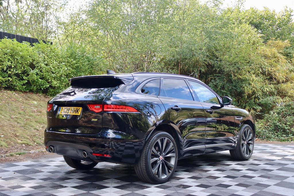 Jaguar F-Pace Prestige Silver #28