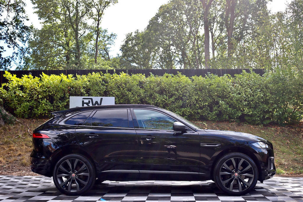 Jaguar F-Pace Prestige Silver #23