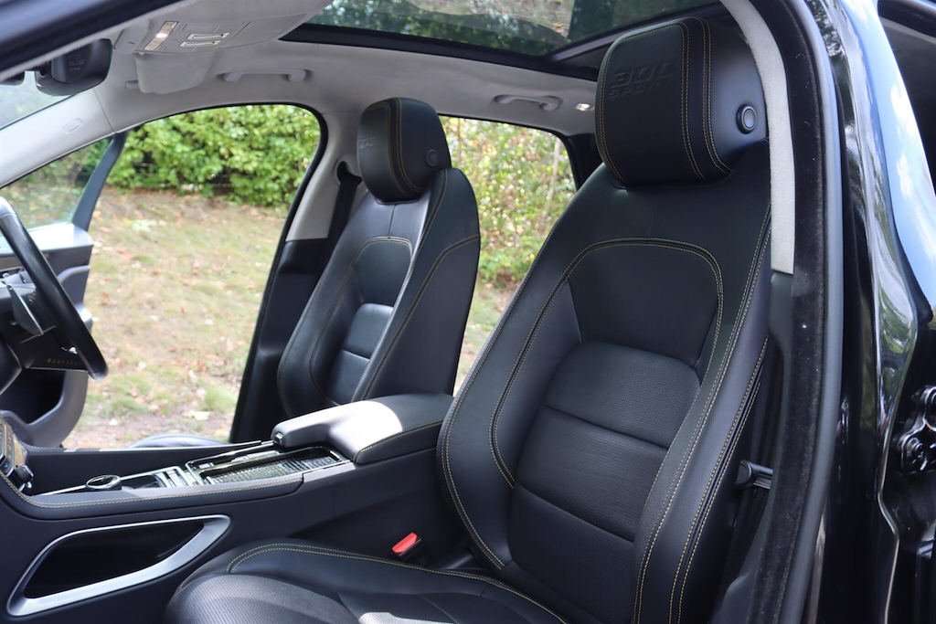Jaguar F-Pace Prestige Silver #62