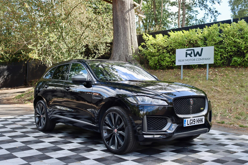 Jaguar F-Pace Prestige Silver #20
