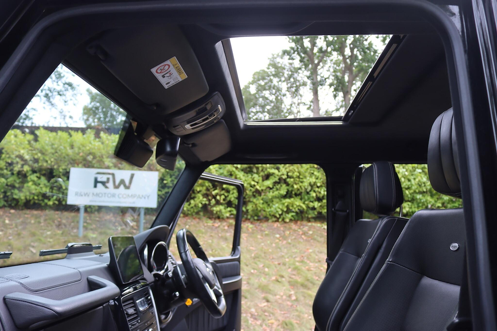 Mercedes-Benz G Class Black #11