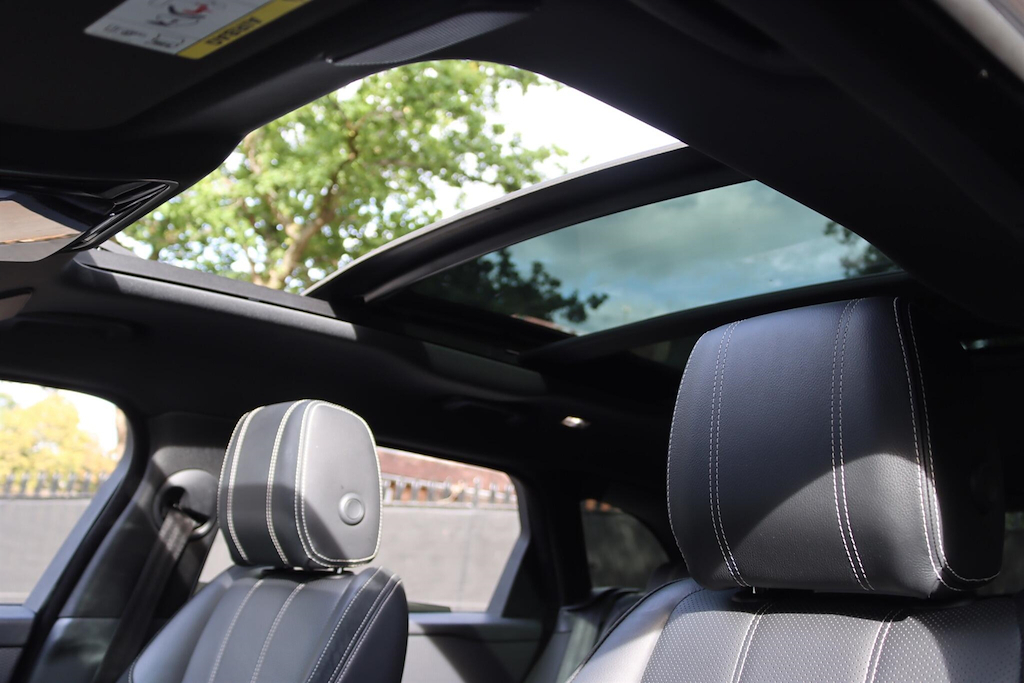 Land Rover Range Rover Velar R-dynamic Silver #4