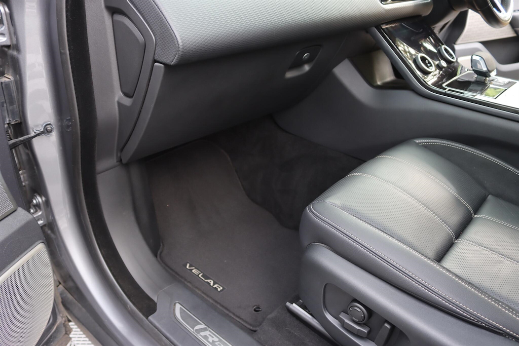Land Rover Range Rover Velar R-dynamic Silver #42