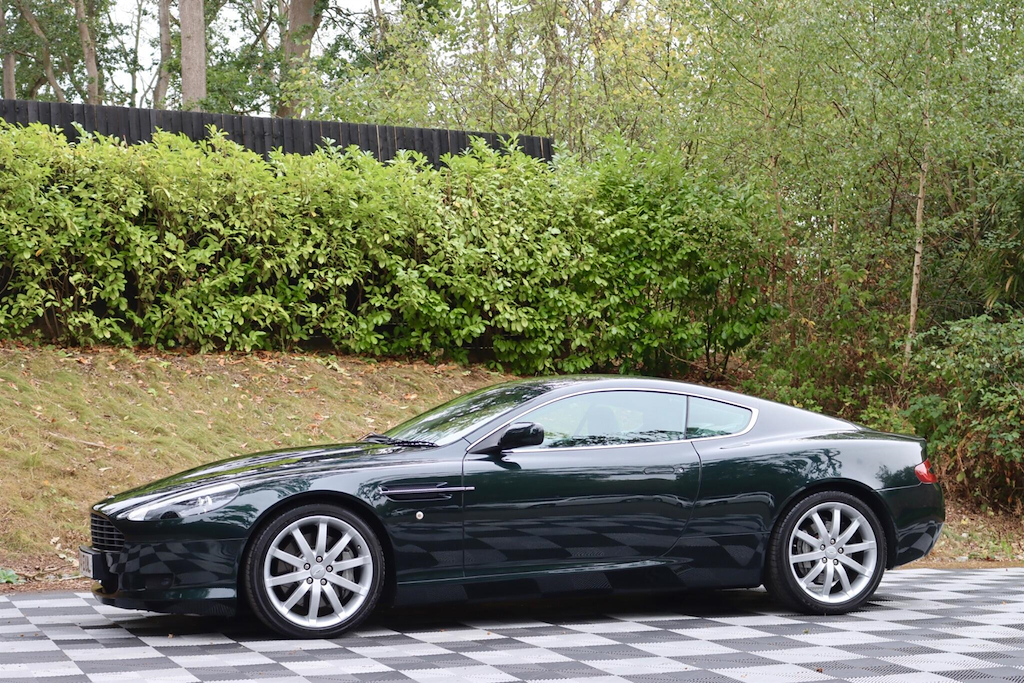 Aston Martin DB9 Aston Martin Db9 5.9 Seq #29