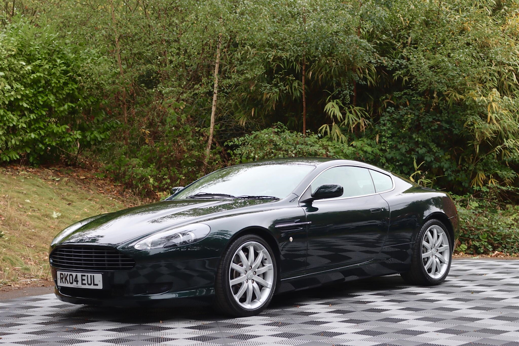 Aston Martin DB9 Aston Martin Db9 5.9 Seq #18