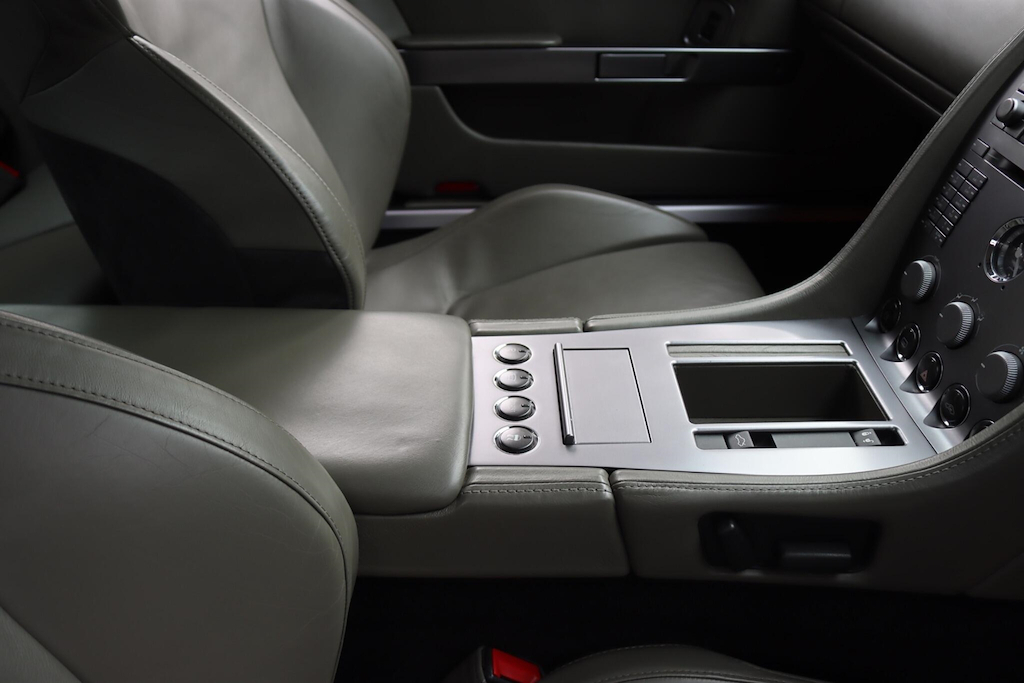 Aston Martin DB9 Aston Martin Db9 5.9 Seq #58