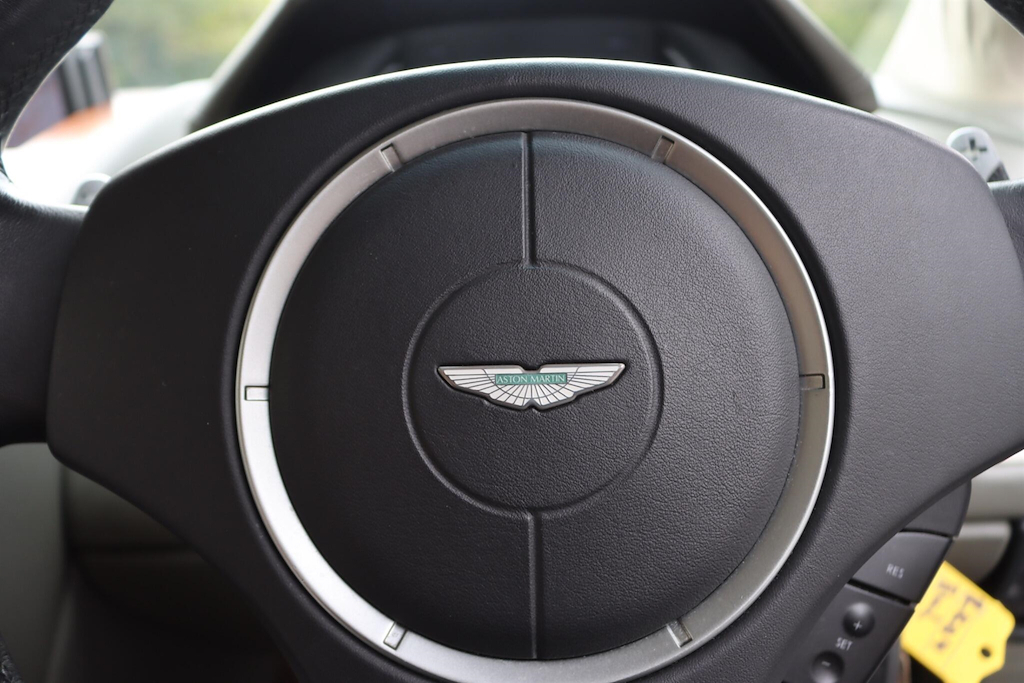 Aston Martin DB9 Aston Martin Db9 5.9 Seq #70