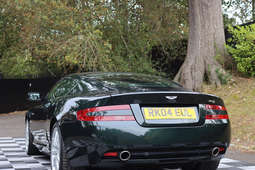 Aston Martin DB9 Aston Martin Db9 5.9 Seq #38
