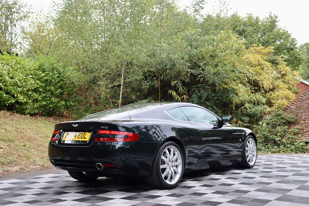 Aston Martin DB9 Aston Martin Db9 5.9 Seq #47
