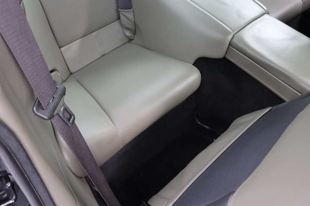Aston Martin DB9 Aston Martin Db9 5.9 Seq #79