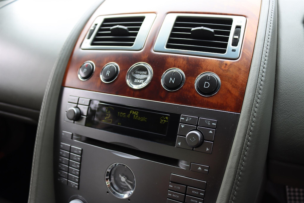 Aston Martin DB9 Aston Martin Db9 5.9 Seq #57