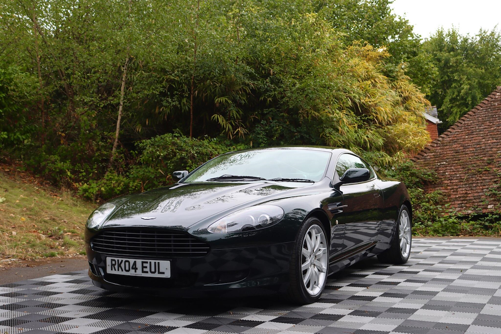 Aston Martin DB9 Aston Martin Db9 5.9 Seq #15