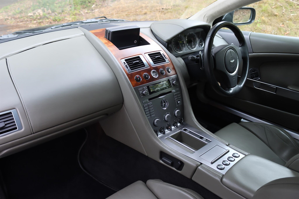Aston Martin DB9 5.9 Seq Green #3