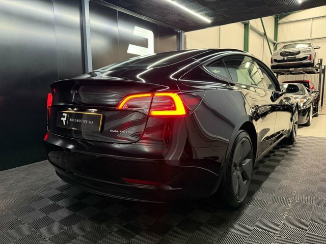 Tesla Model 3 Dual Motor Long Range Saloon 4 Black #5