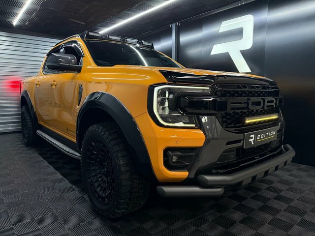 Ford Ranger 2.0 Td Ecoblue Wildtrak Pickup Double Cab Dies Orange