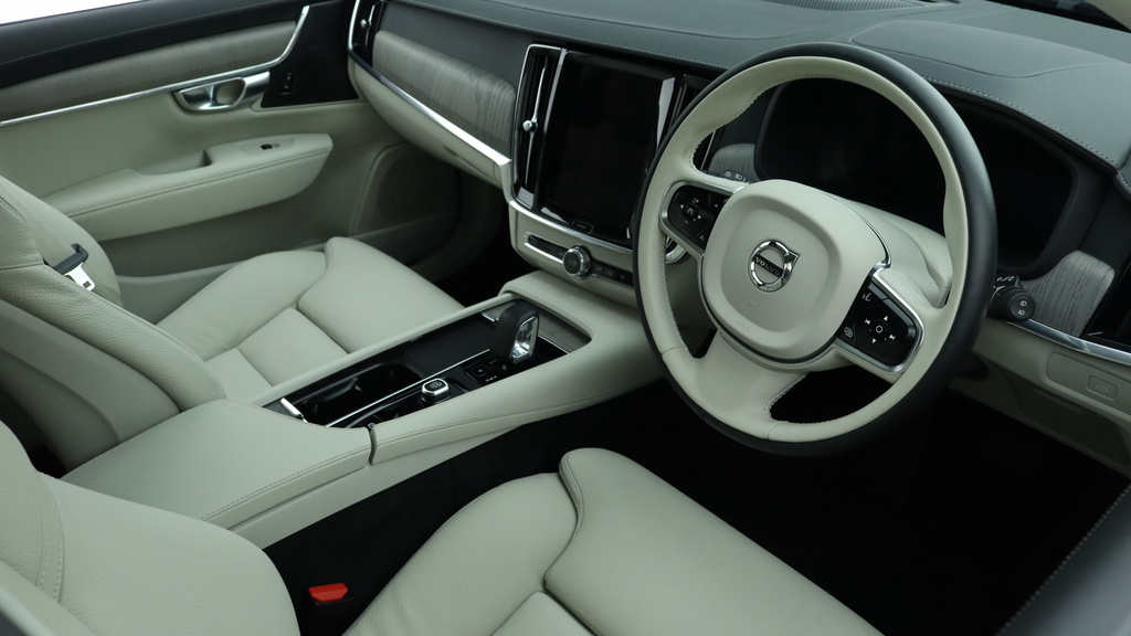 Volvo V90 B4 P Plus Dark Blond Leather, Harmankardon Sou  #4