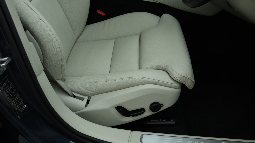 Volvo V90 2.0 B4p Plus Dark Grey #24