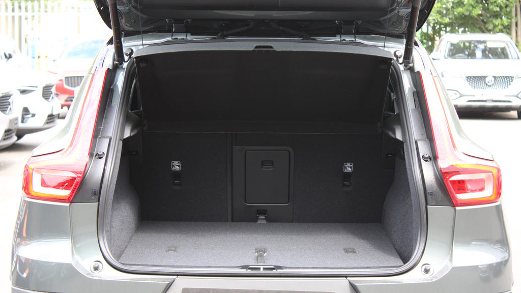Volvo EX40 Plus, Single Motor Extended Range, Blue #13
