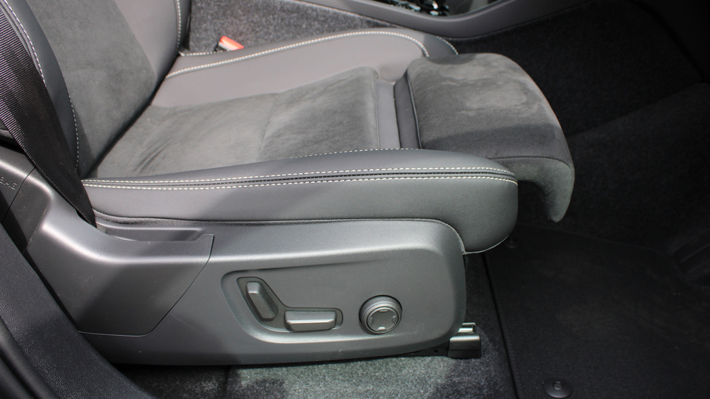 Volvo EX40 Plus, Single Motor Extended Range, Blue #30