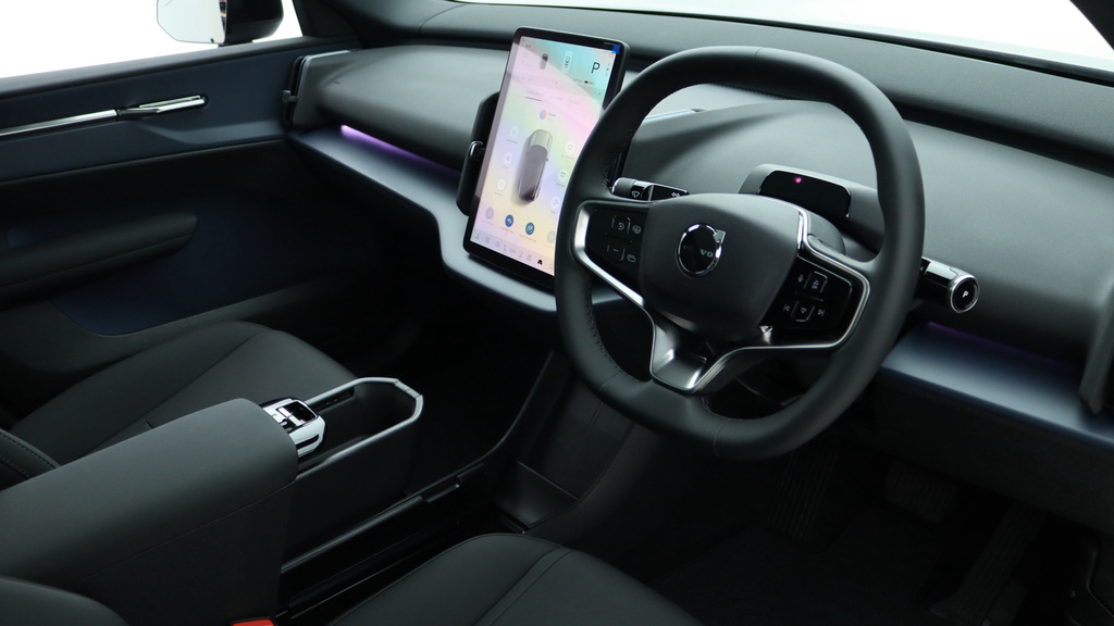 Volvo EX30 P8 Awd Ultra Sunroof, Harmankardon Sound, 360 Ca #4