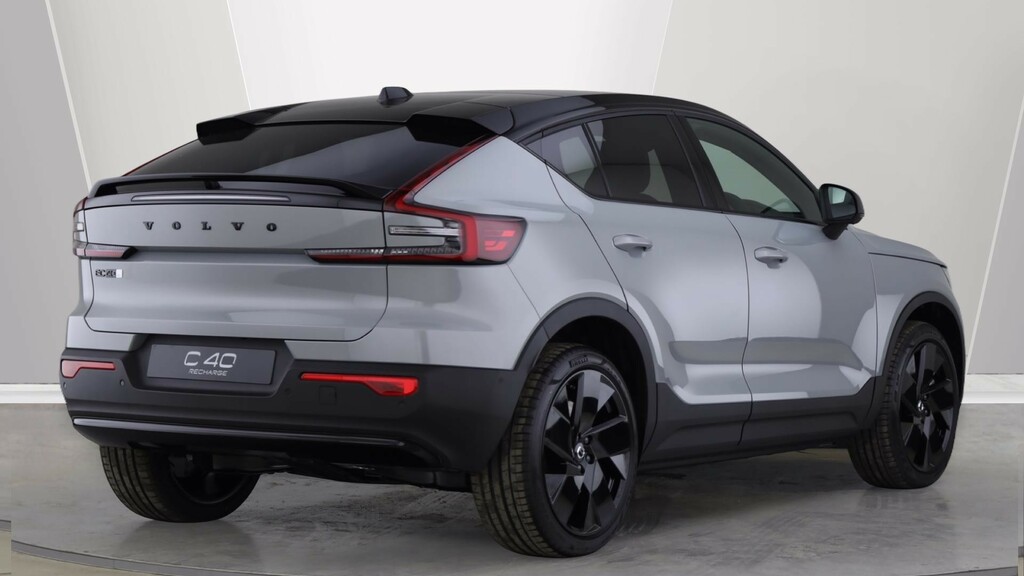 Volvo EC40 Twin Performance Ultra Black Edition Sunroof, Har  #2