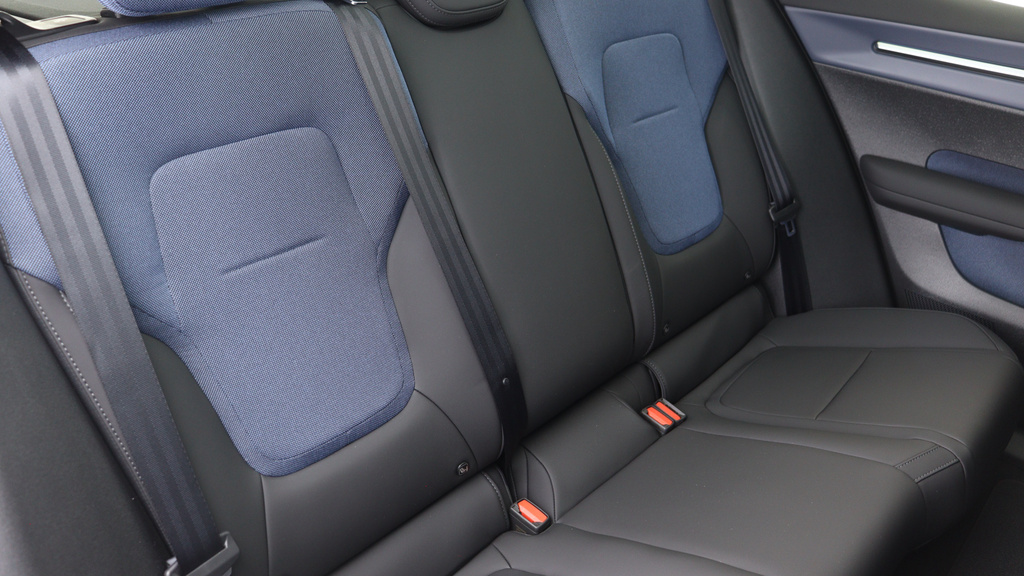 Volvo EX30 P8 Awd Ultra Sunroof, Harmankardon Sound, 360 Ca #6