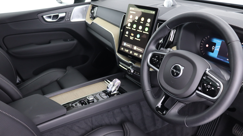 Volvo XC60 T8 Awd Phev Ultra Dark Sunroof, Bowers Wilkins  #4