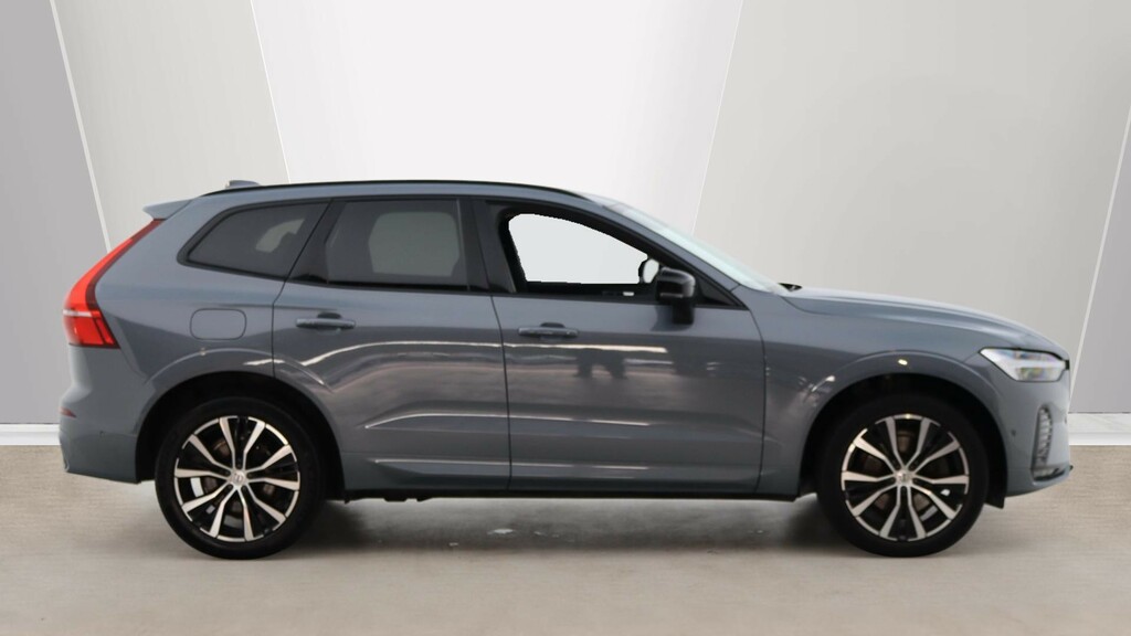 Volvo XC60 B4 D Awd Plus Dark Harmankardon Sound, 360 Cam #3