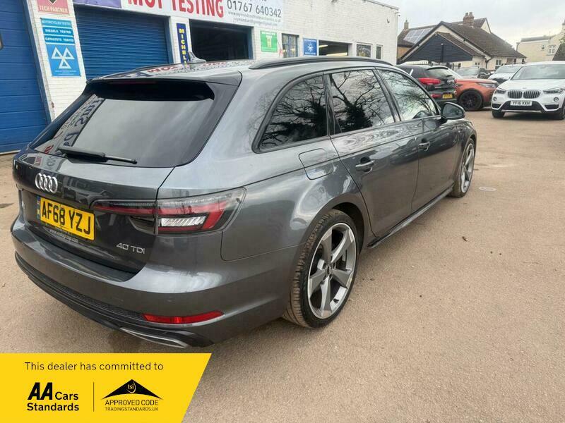Audi A4 Avant 2.0 Tdi 40 Black AF68YZJ Grey #5
