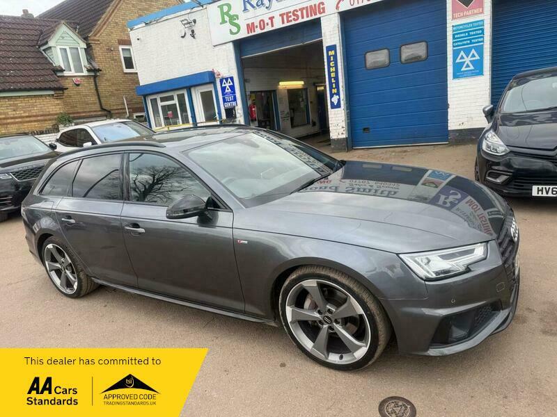 Audi A4 Avant 2.0 Tdi 40 Black AF68YZJ Grey #2