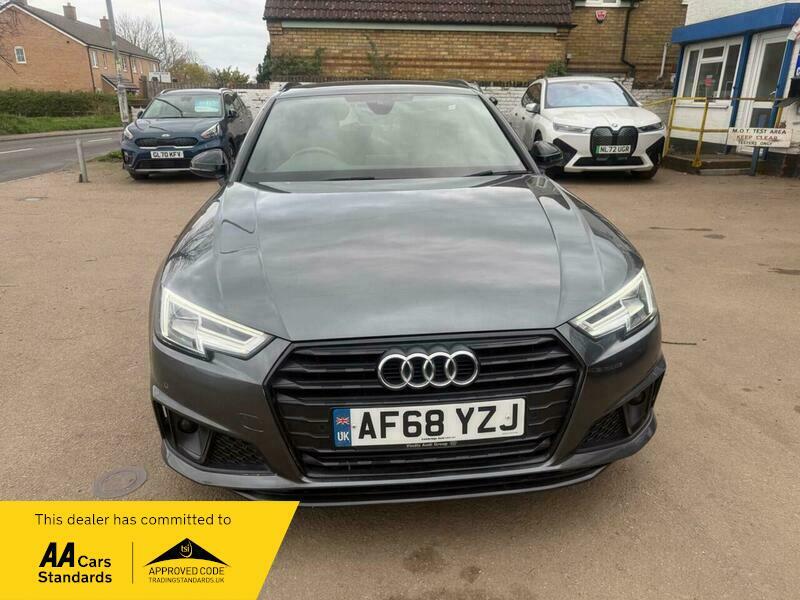 Audi A4 Avant 2.0 Tdi 40 Black AF68YZJ Grey #4