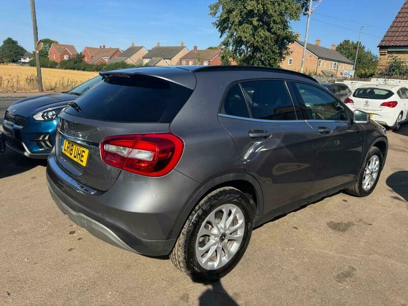 Mercedes-Benz C Class 2.1 Gla200d Se 7G-dct Grey #6