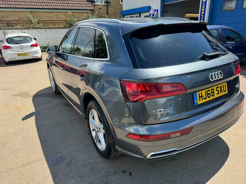 Audi Q5 2.0 Tdi 40 S Grey #6