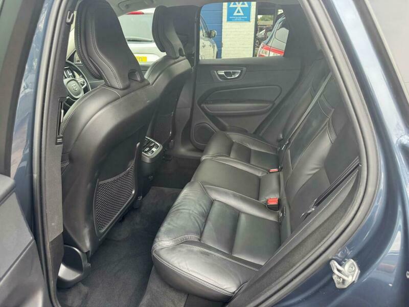 Volvo XC60 T8 Awd Phev Inscription Pro Xenium Pack, Climate Black #23