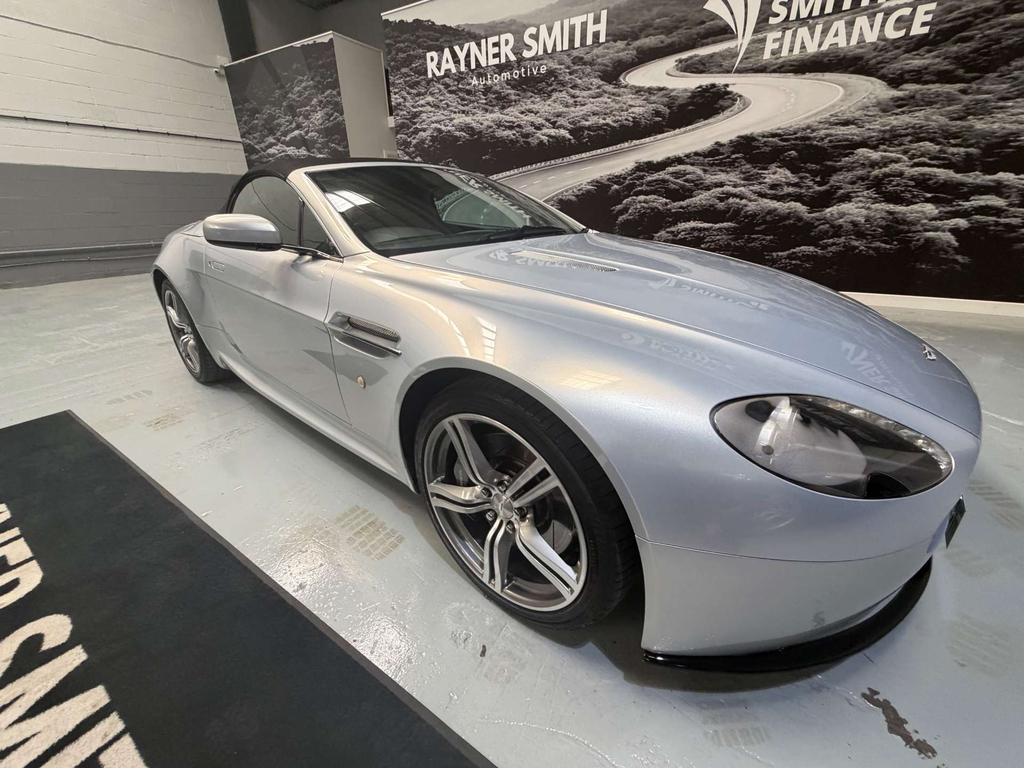 Aston Martin Vantage Vantage V8 Silver #15