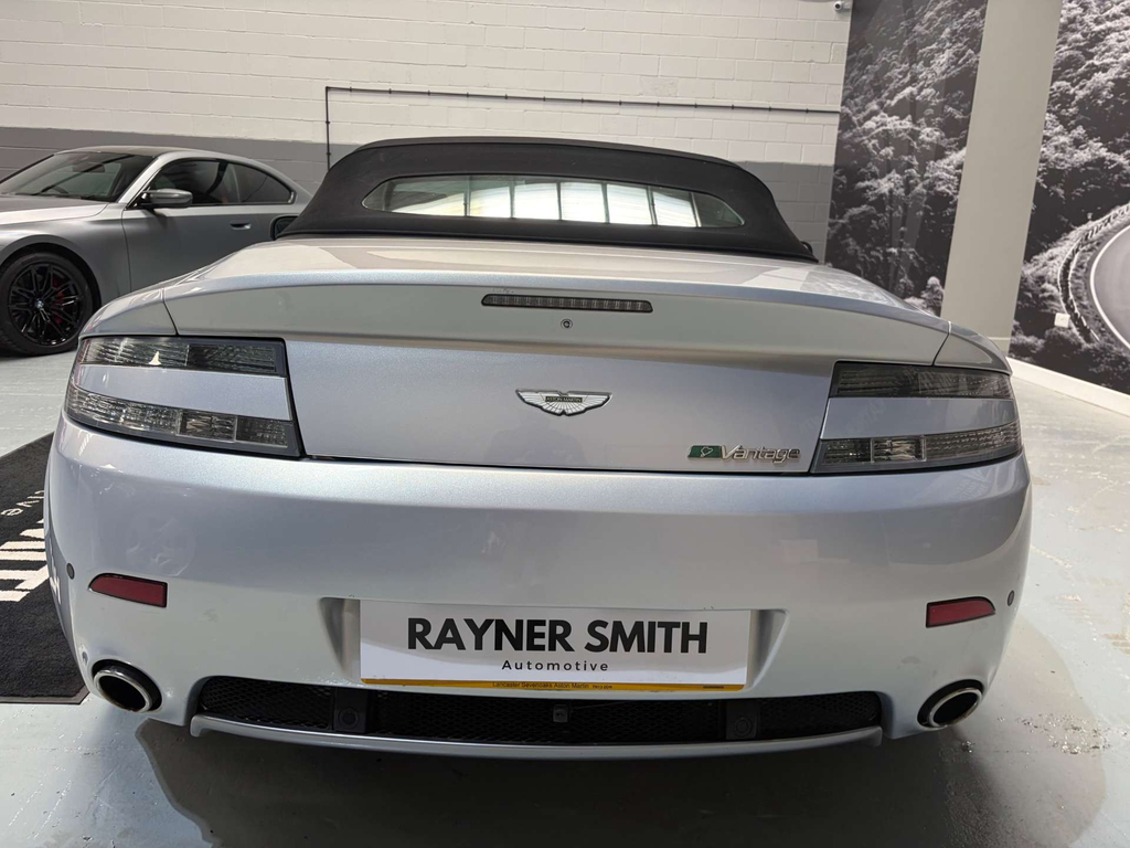 Aston Martin Vantage Vantage V8 Silver #11