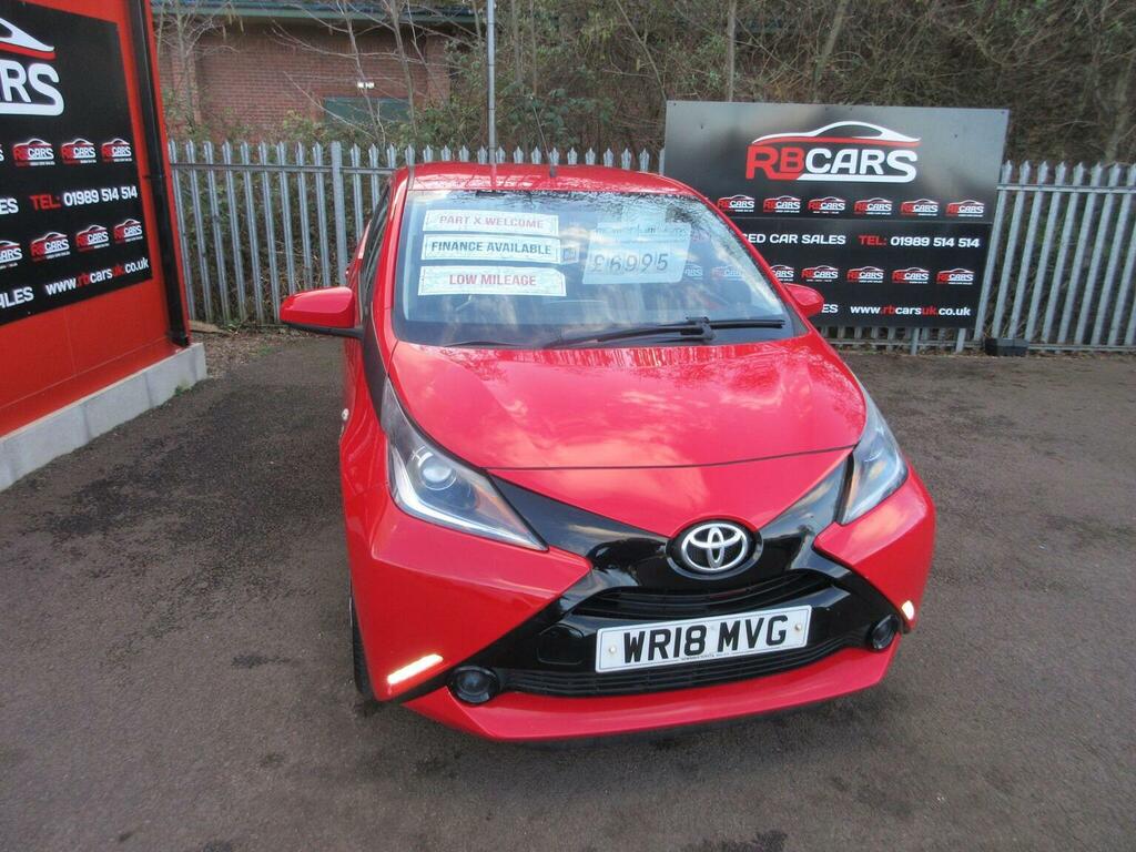 Toyota Aygo 1.0 Vvt-i X-play Euro 6 Red