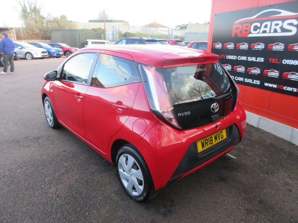 Toyota Aygo 1.0 Vvt-i X-play Euro 6 Red #4