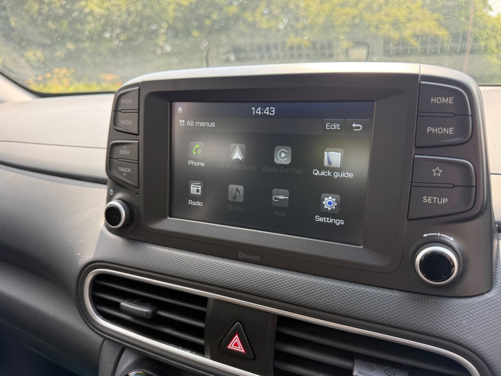 Hyundai Kona Premium Silver #17