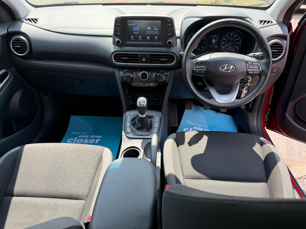 Hyundai Kona Premium Silver #13