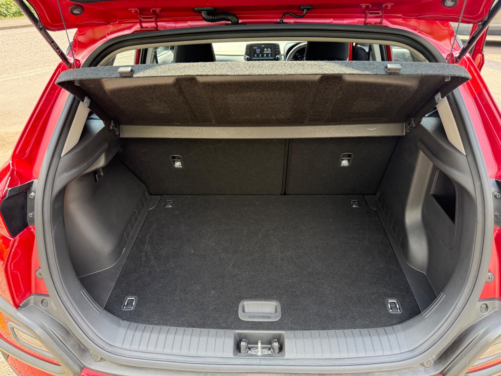 Hyundai Kona Premium Silver #9